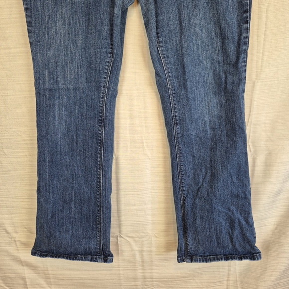 Levis 515 Jeans Womens 14M Bootcut Mid Rise Medium Wash Denim Outdoors Casual - Picture 5 of 16